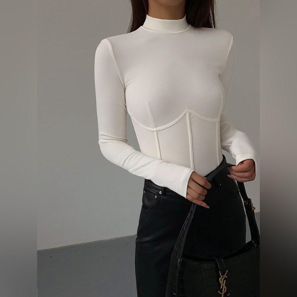 🤍 Commense White Corset Seam Mock Neck Top XS (NWT) 🤍